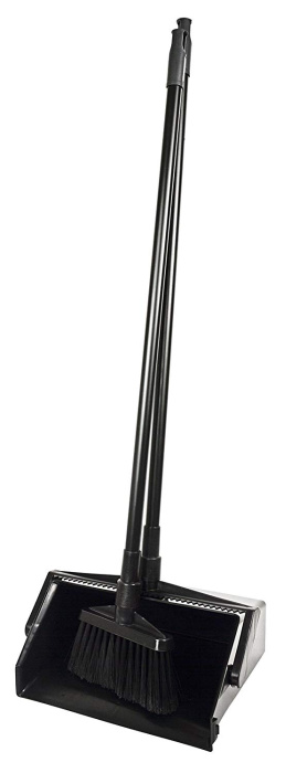 Комплект для подметания, включающий совок с  гребнем на нижней части и щетки на длинной рукоятке, SYR (черный)